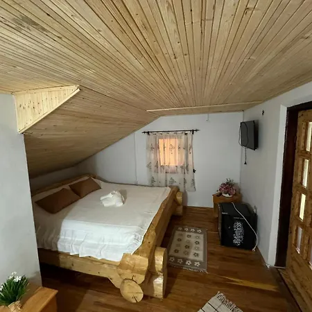 Villa Casutele Din Padure à Buzău Extérieur photo
