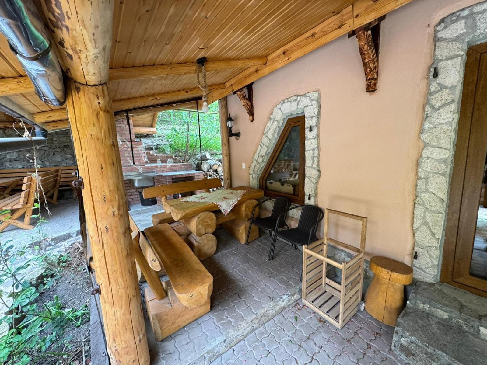 Casutele Din Padure