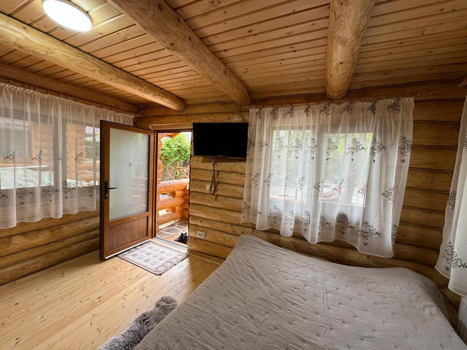 Hébergement de vacances Casutele Din Padure *